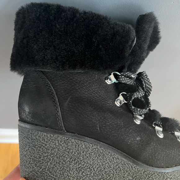 J CREW size 8, black leather with faux shearling Nordic wedge with rounded toe - Picture 2 of 5